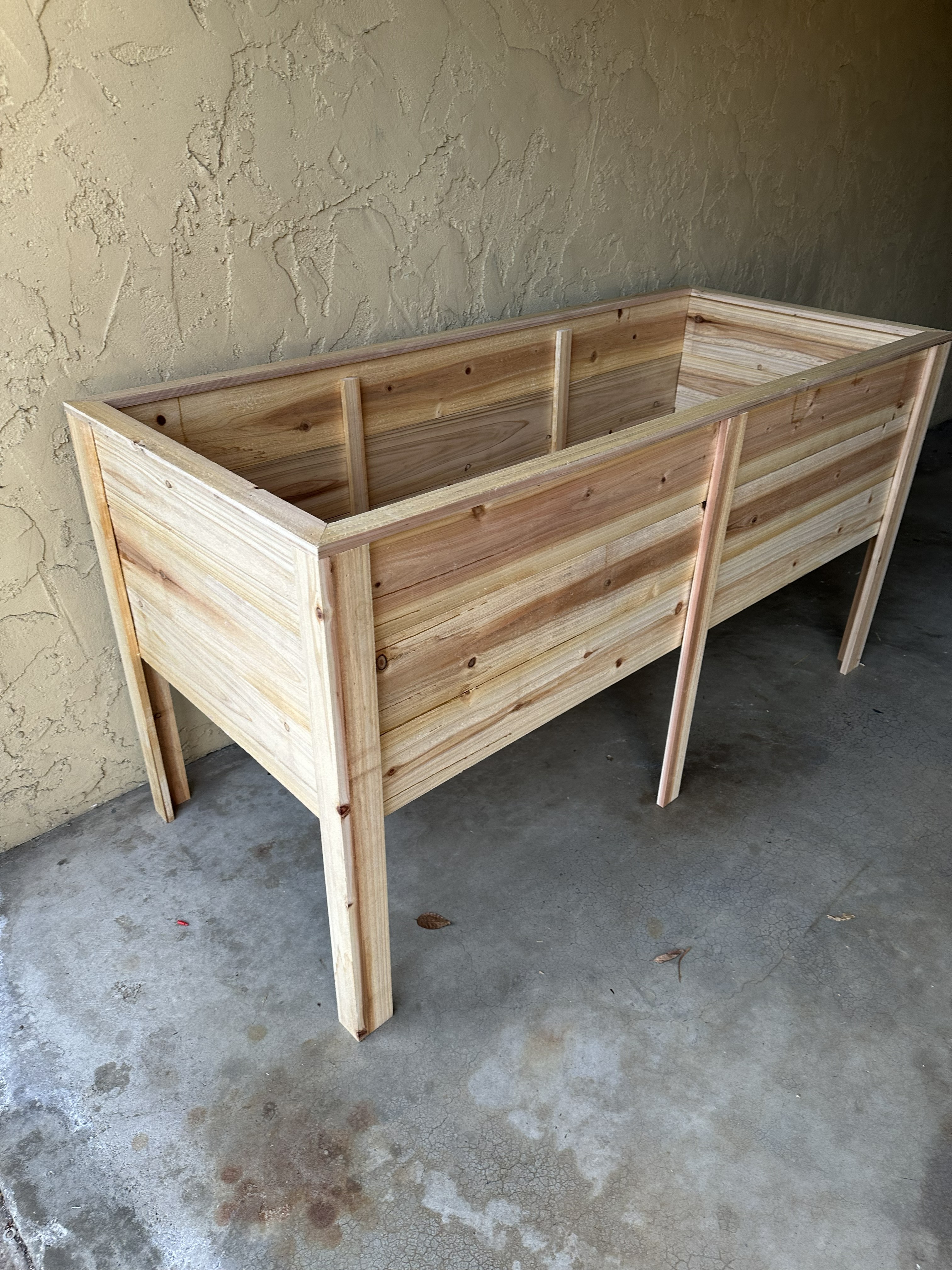 Cedar planter box