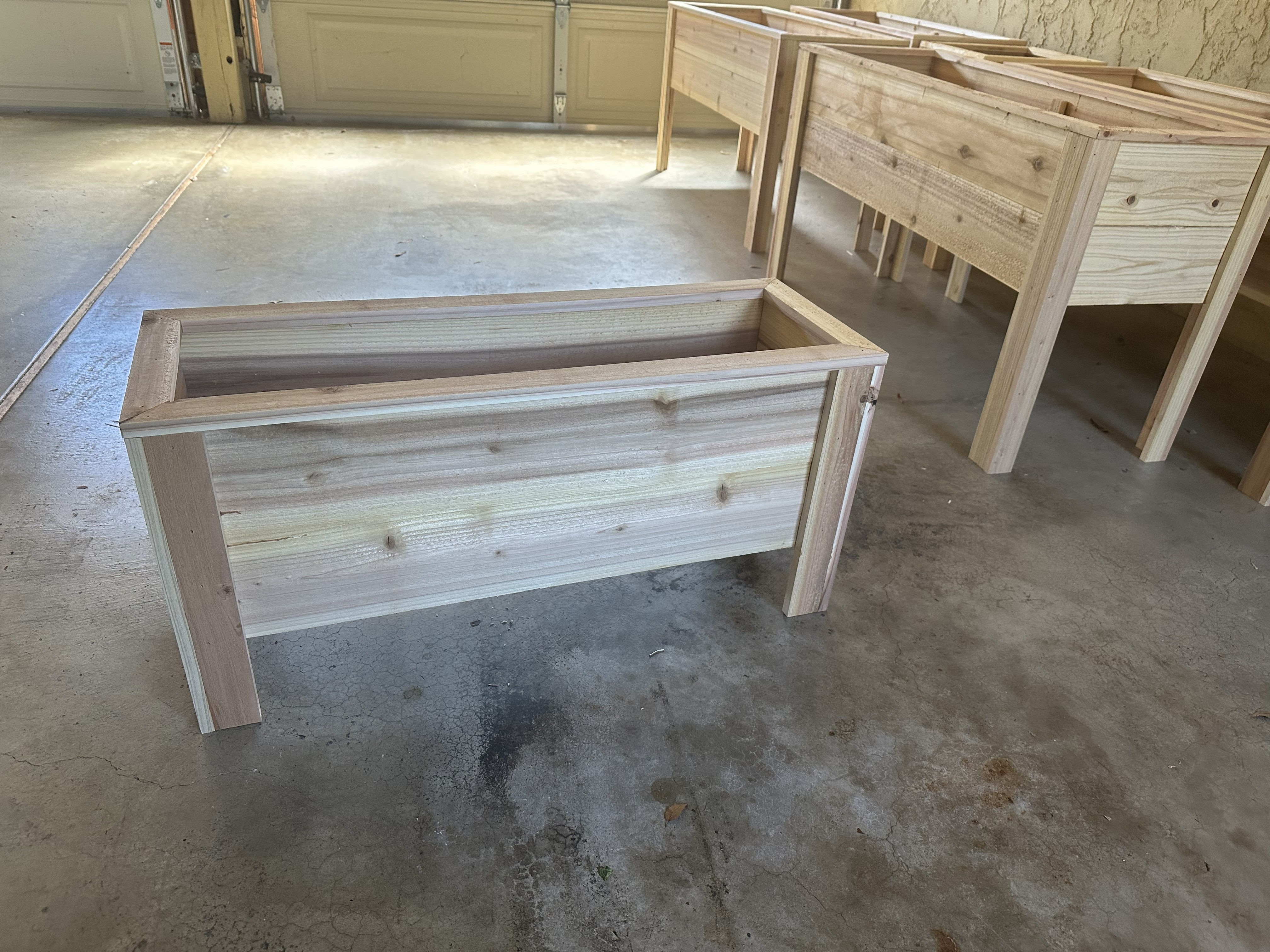 Cedar planter box