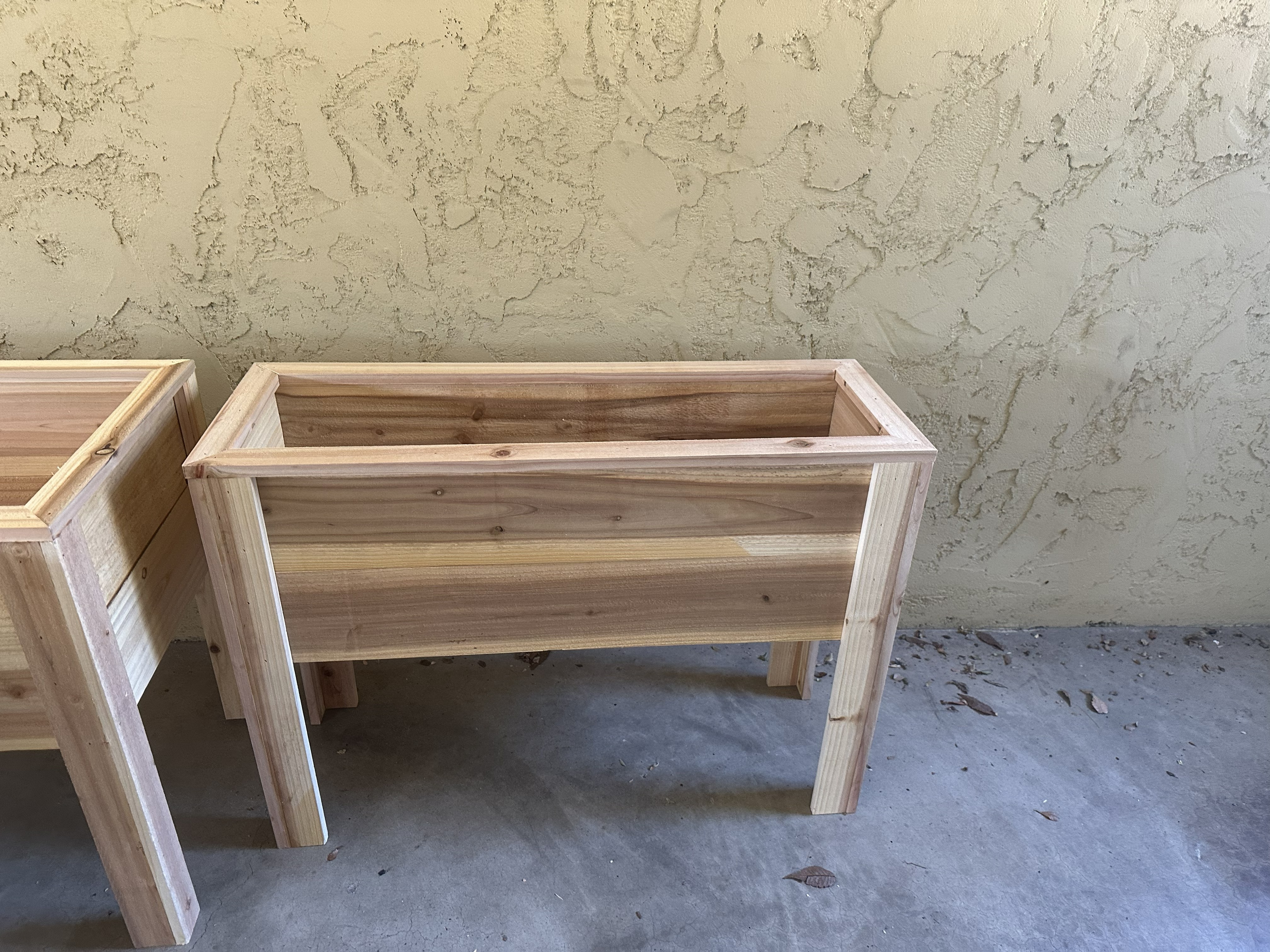 Cedar planter box