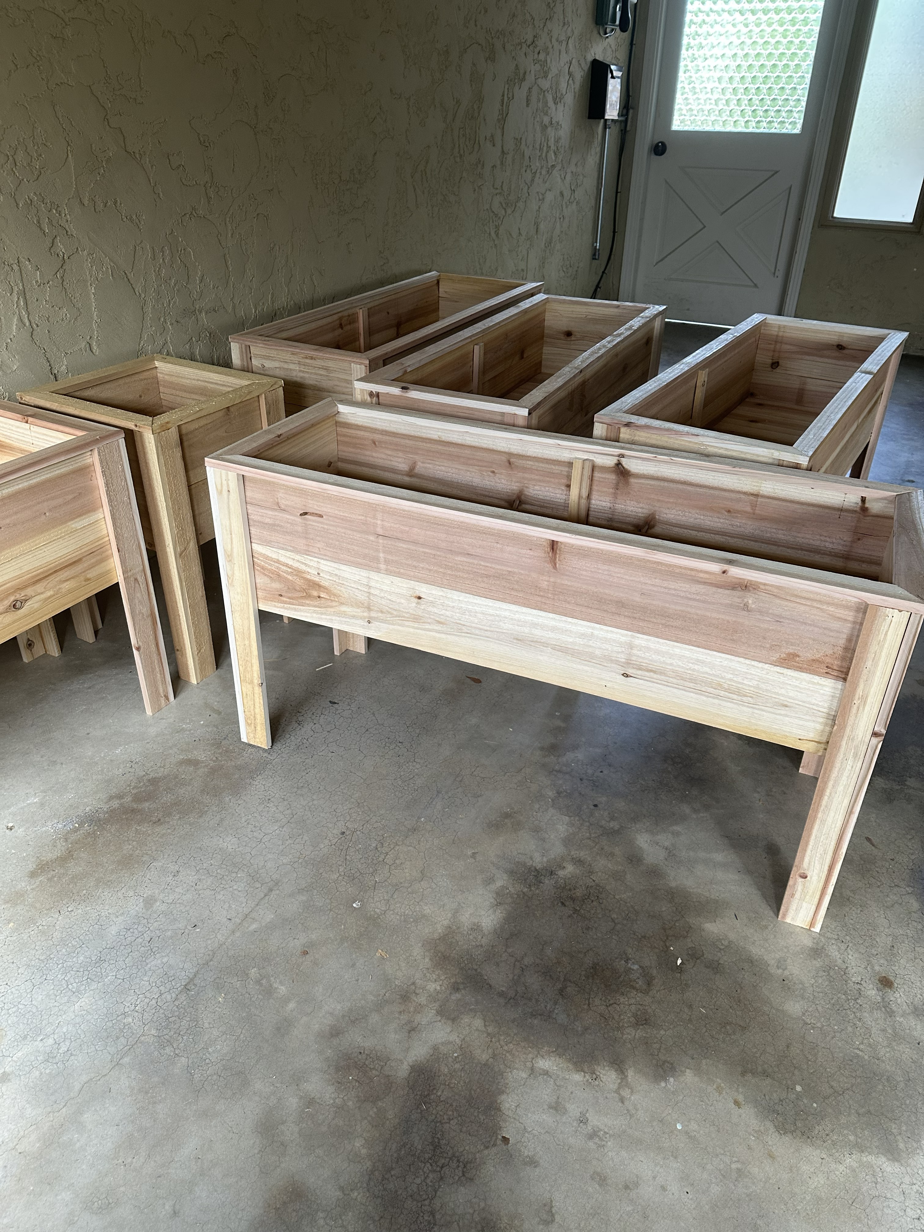 Cedar planter box
