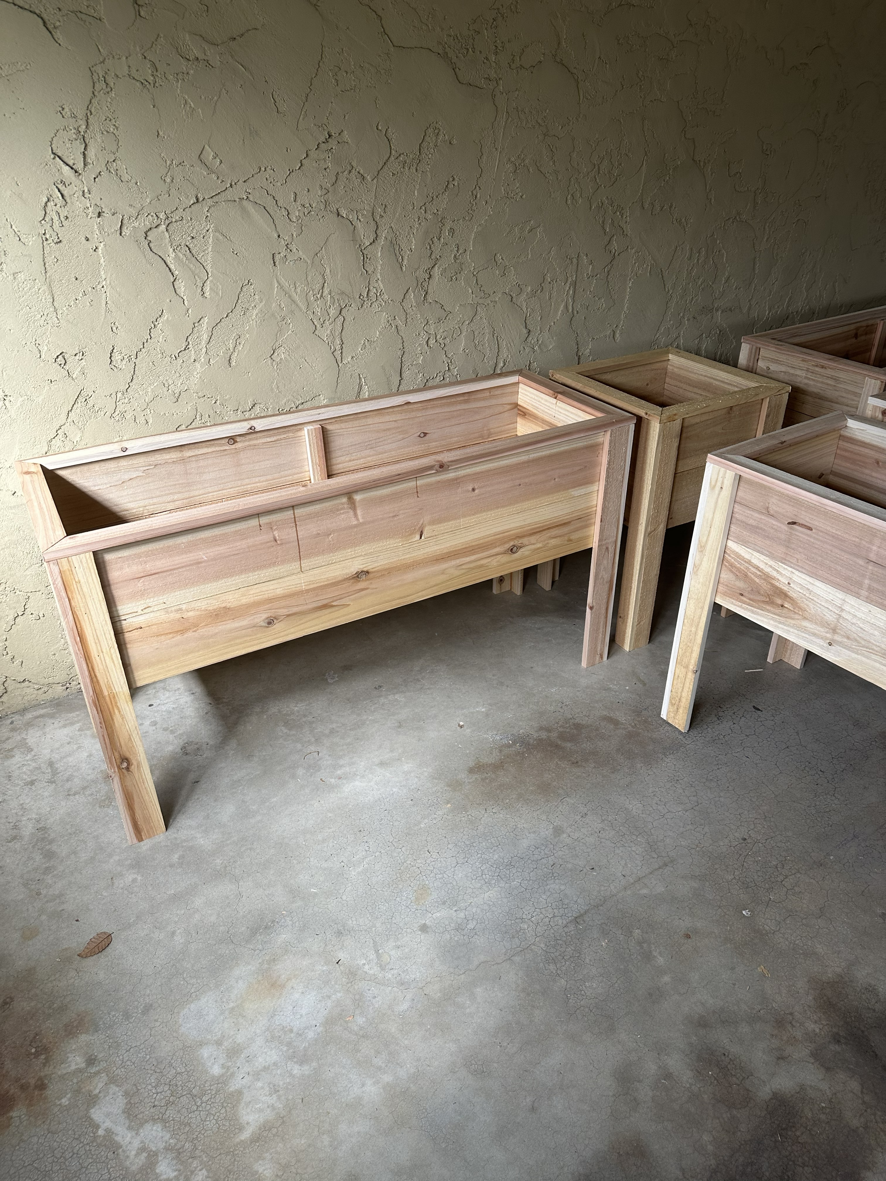 Cedar planter box